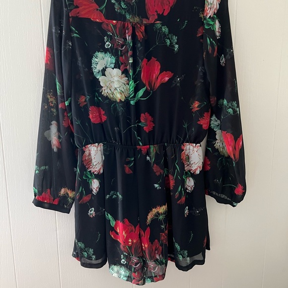 Express Long Sleeve Floral Romper, Medium, NWT - Picture 2 of 5